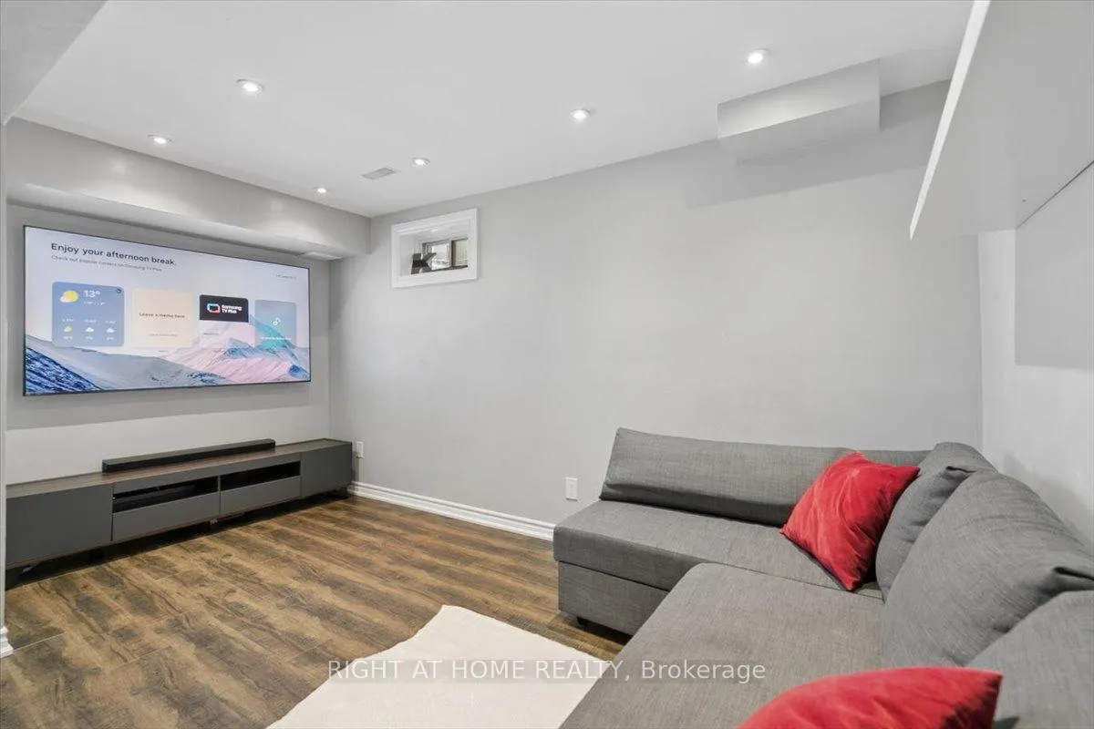 Photo 20 of Unit 22, 2960 Headon Forest Drive, Burlington, Headon — HOMEH