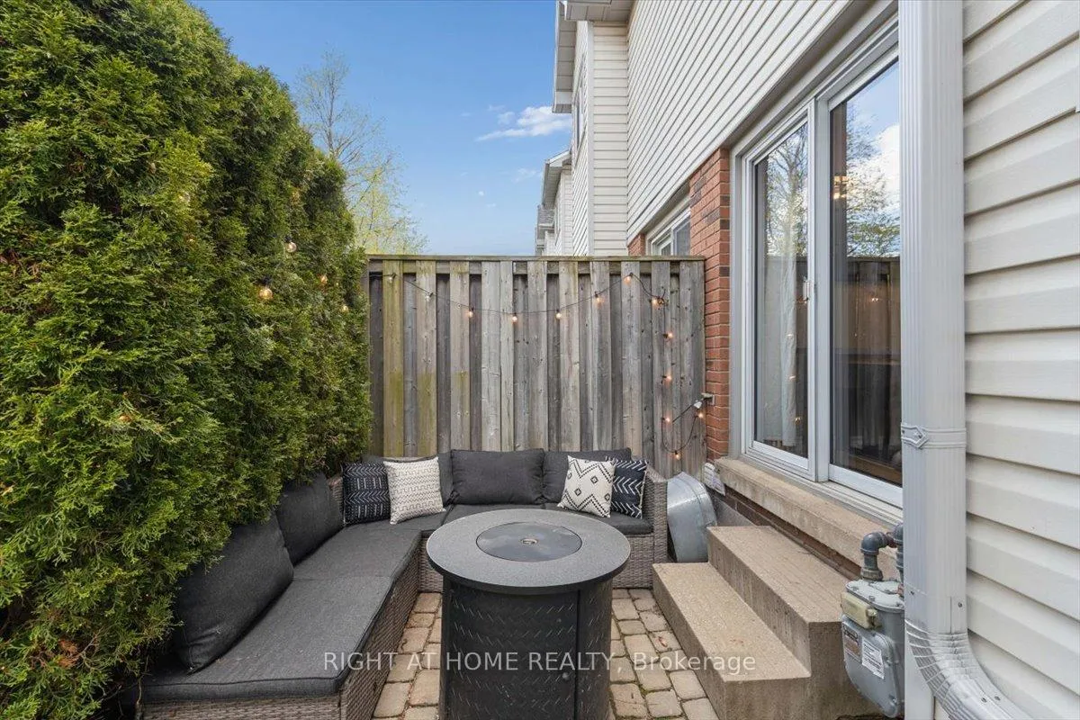 Photo 23 of Unit 22, 2960 Headon Forest Drive, Burlington, Headon — HOMEH