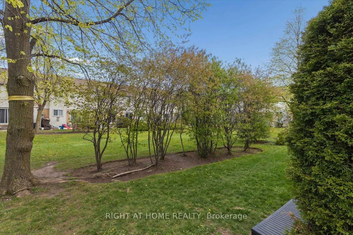Photo 24 of Unit 22, 2960 Headon Forest Drive, Burlington, Headon — HOMEH