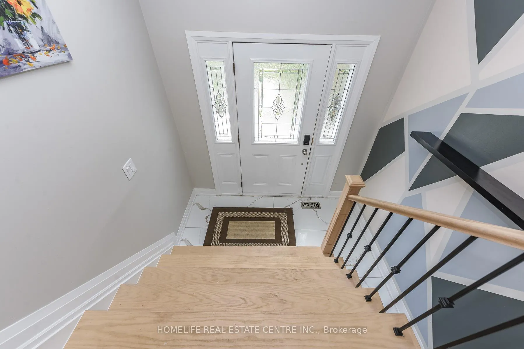 Photo 6 of 12 Courtleigh Square, Brampton, Heart Lake East — HOMEH