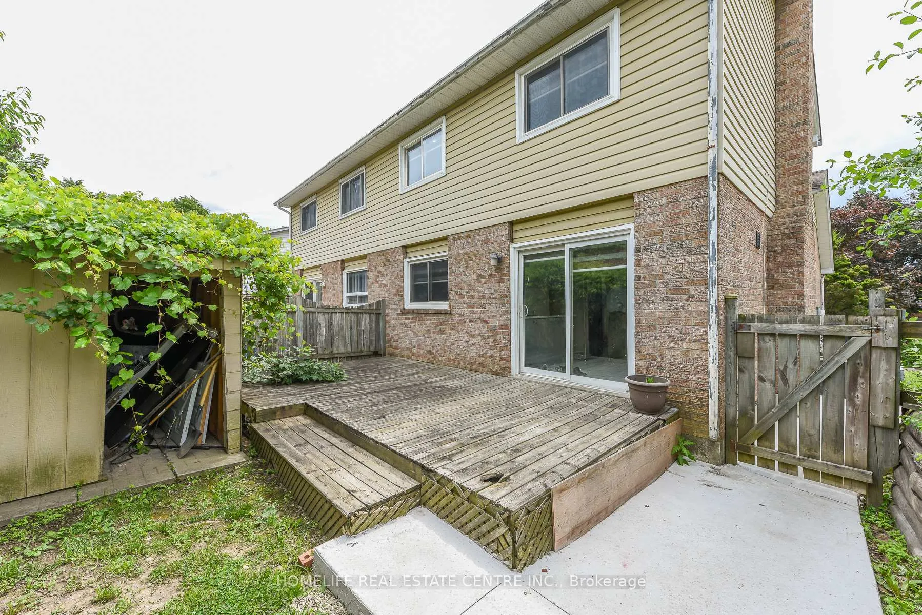 Photo 48 of 12 Courtleigh Square, Brampton, Heart Lake East — HOMEH