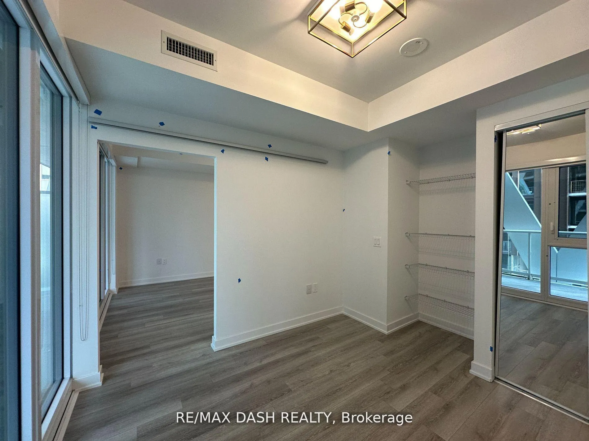 Photo 8 of Unit 1627, 230 Simcoe Street, Toronto, Kensington-Chinatown — HOMEH