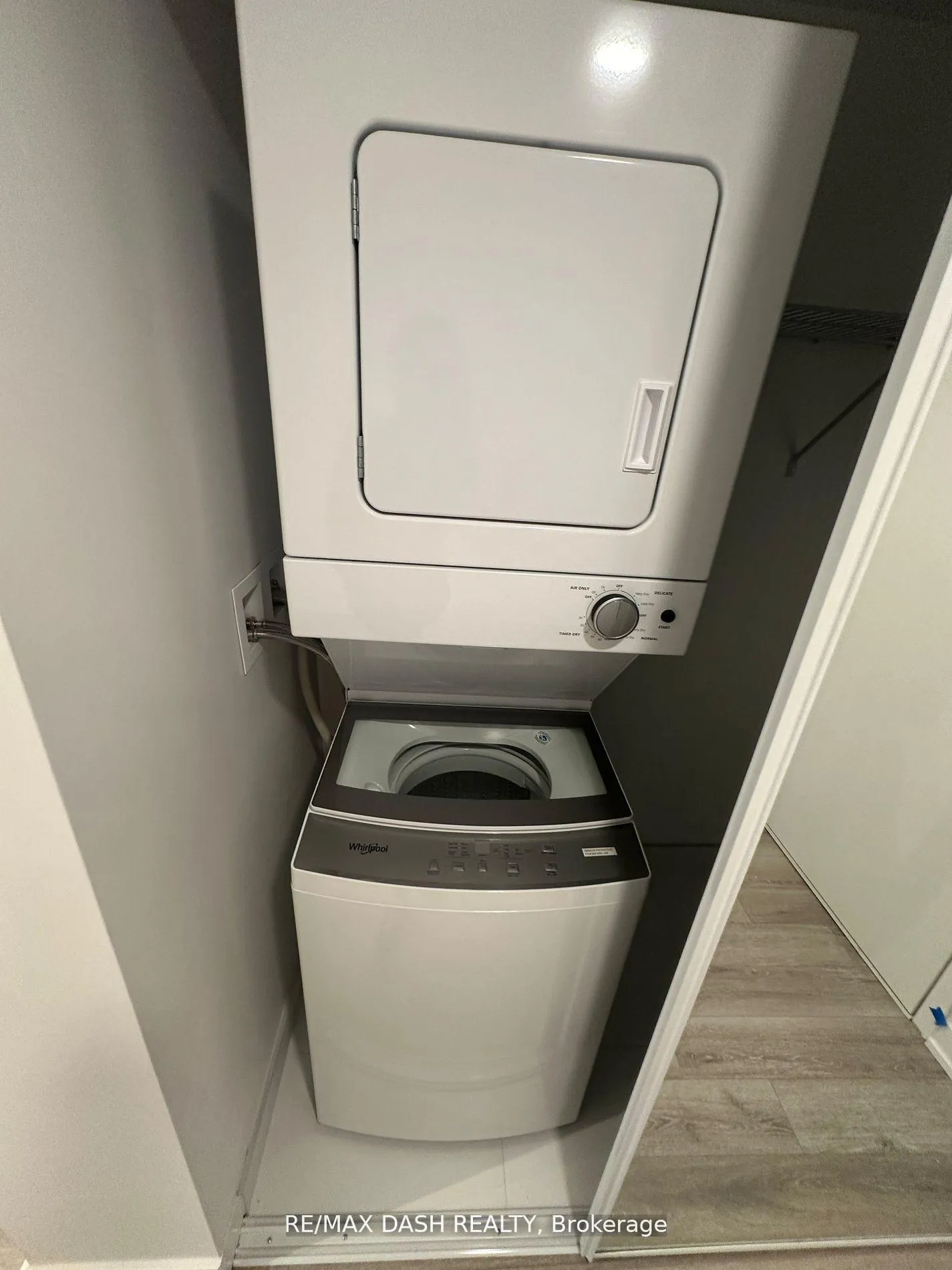 Photo 10 of Unit 1627, 230 Simcoe Street, Toronto, Kensington-Chinatown — HOMEH