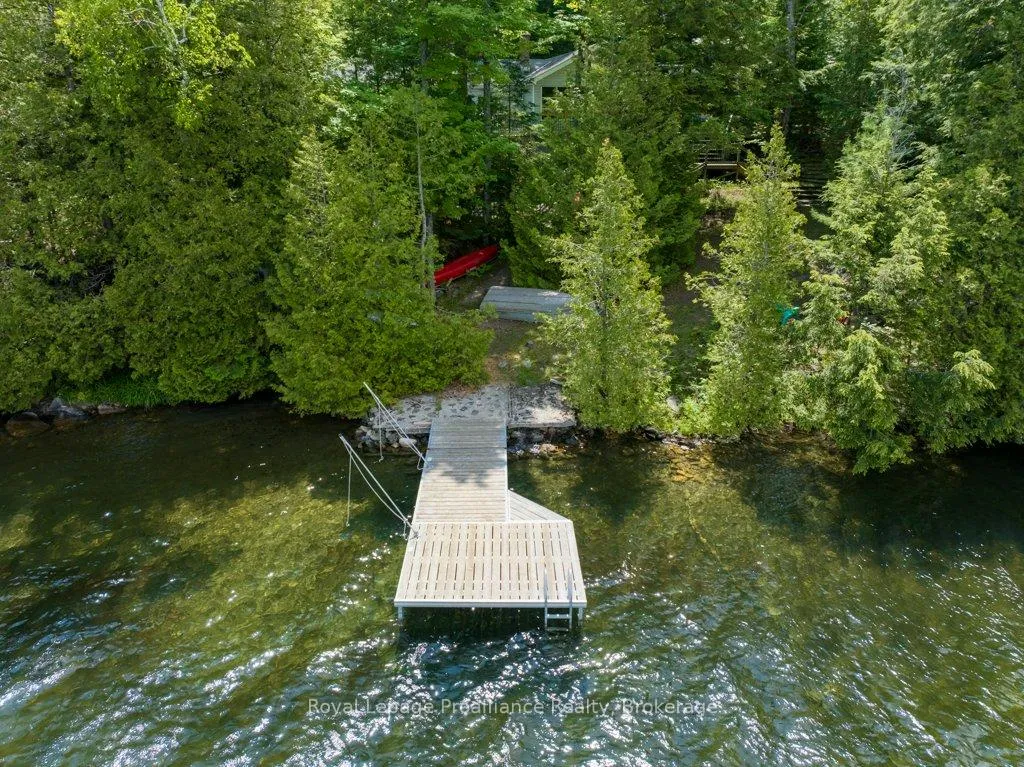 Photo 3 of 1107 Peters Lane, Frontenac, Frontenac North — HOMEH