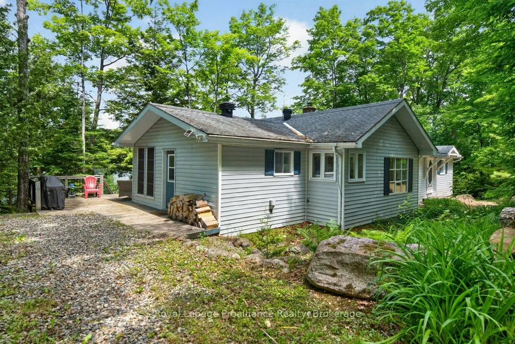 Photo 6 of 1107 Peters Lane, Frontenac, Frontenac North — HOMEH