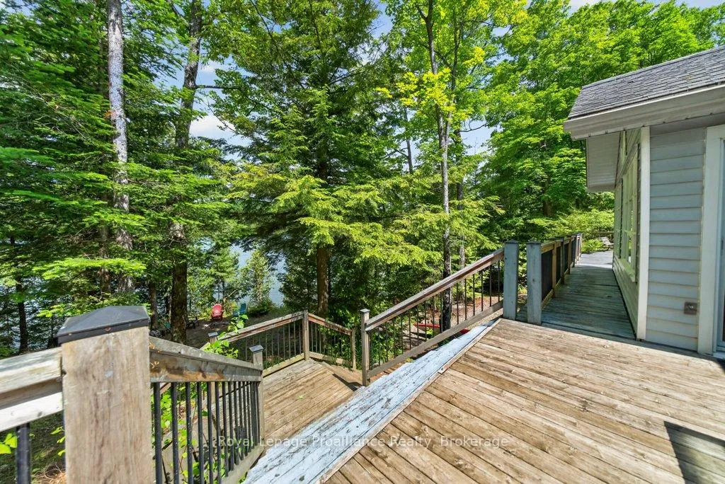 Photo 11 of 1107 Peters Lane, Frontenac, Frontenac North — HOMEH