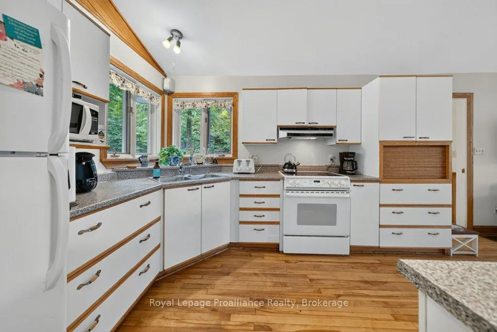 Photo 31 of 1107 Peters Lane, Frontenac, Frontenac North — HOMEH