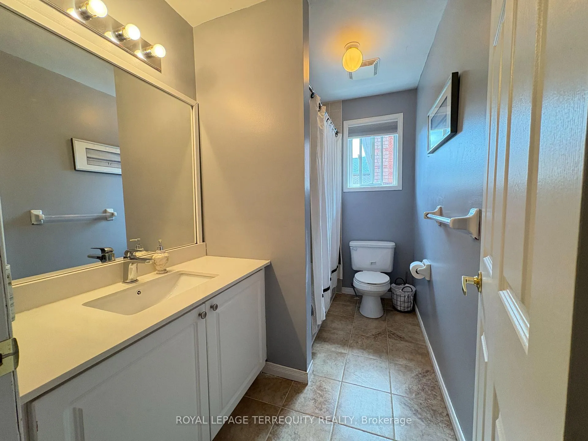 Photo 44 of 14 Hewitt Place, Barrie, Georgian Drive — HOMEH