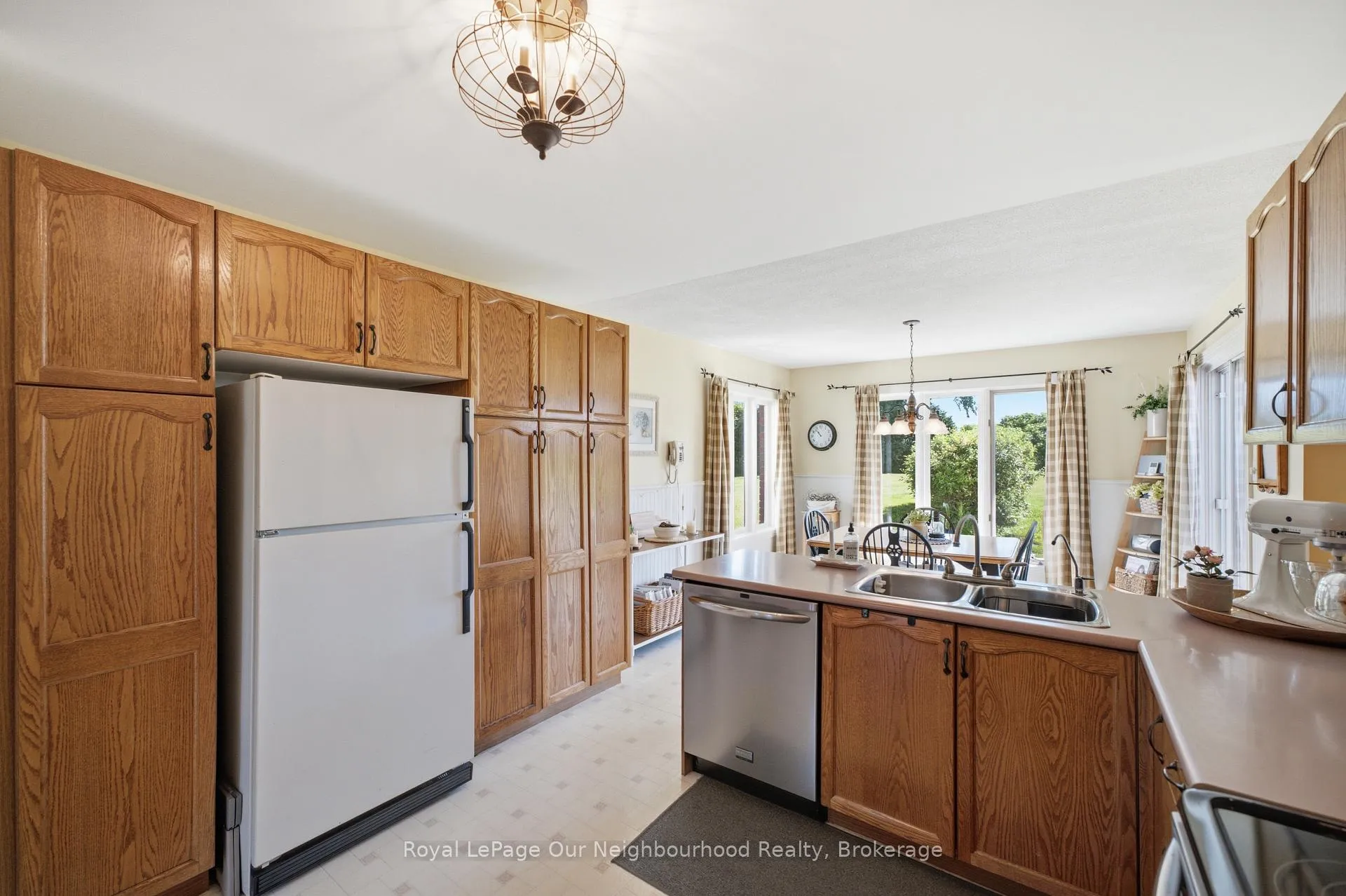 Photo 8 of 3839 Larose Crescent, Port Hope, Garden Hill — HOMEH