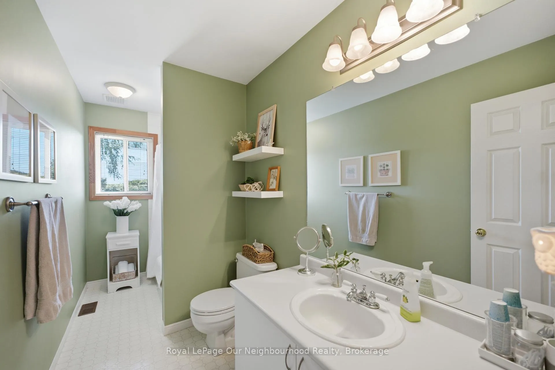 Photo 31 of 3839 Larose Crescent, Port Hope, Garden Hill — HOMEH