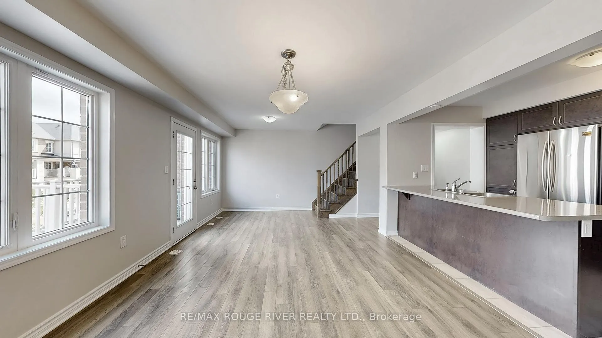 Photo 6 of 1061 Clipper Lane, Pickering, Rural Pickering — HOMEH