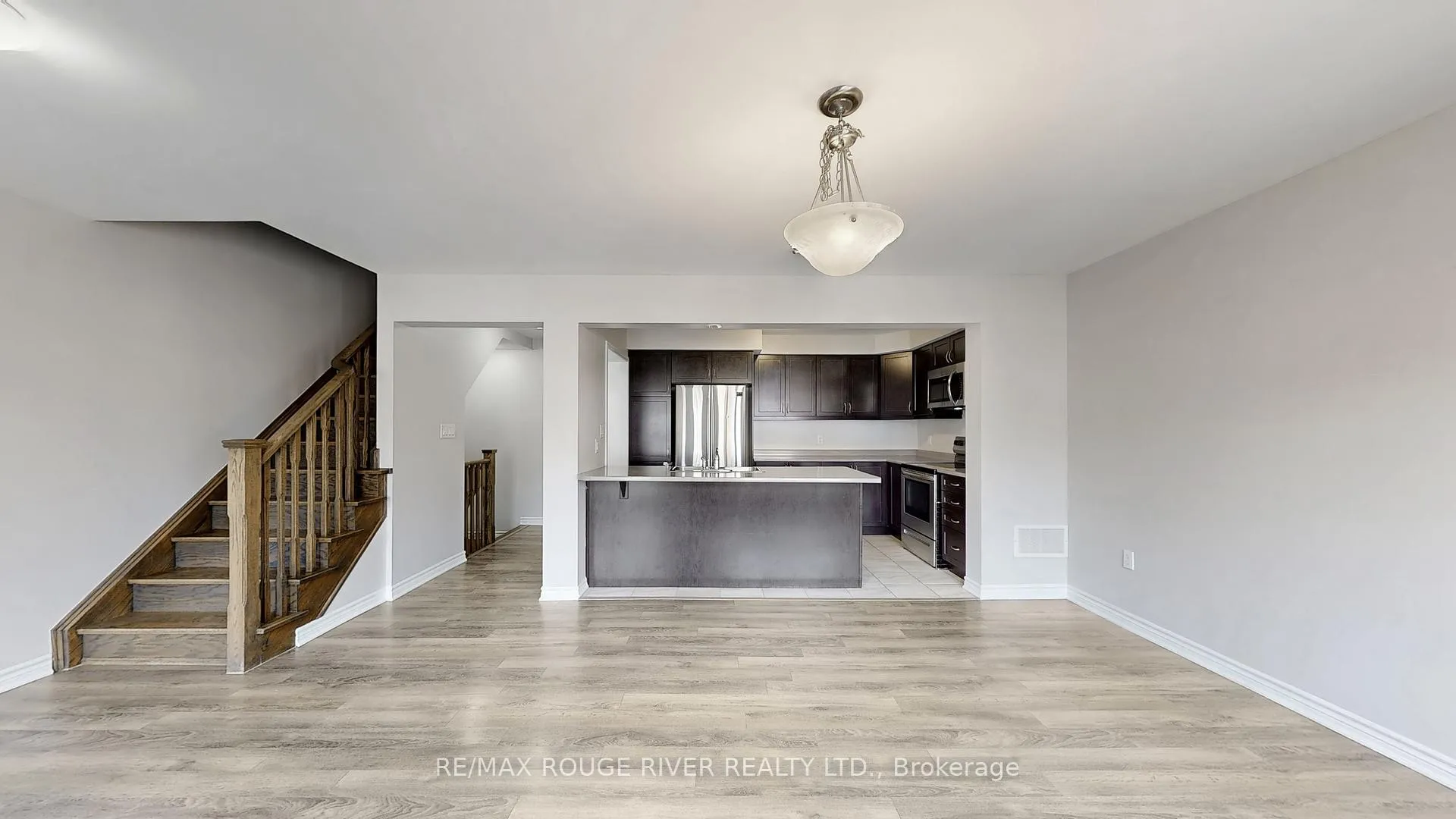 Photo 7 of 1061 Clipper Lane, Pickering, Rural Pickering — HOMEH