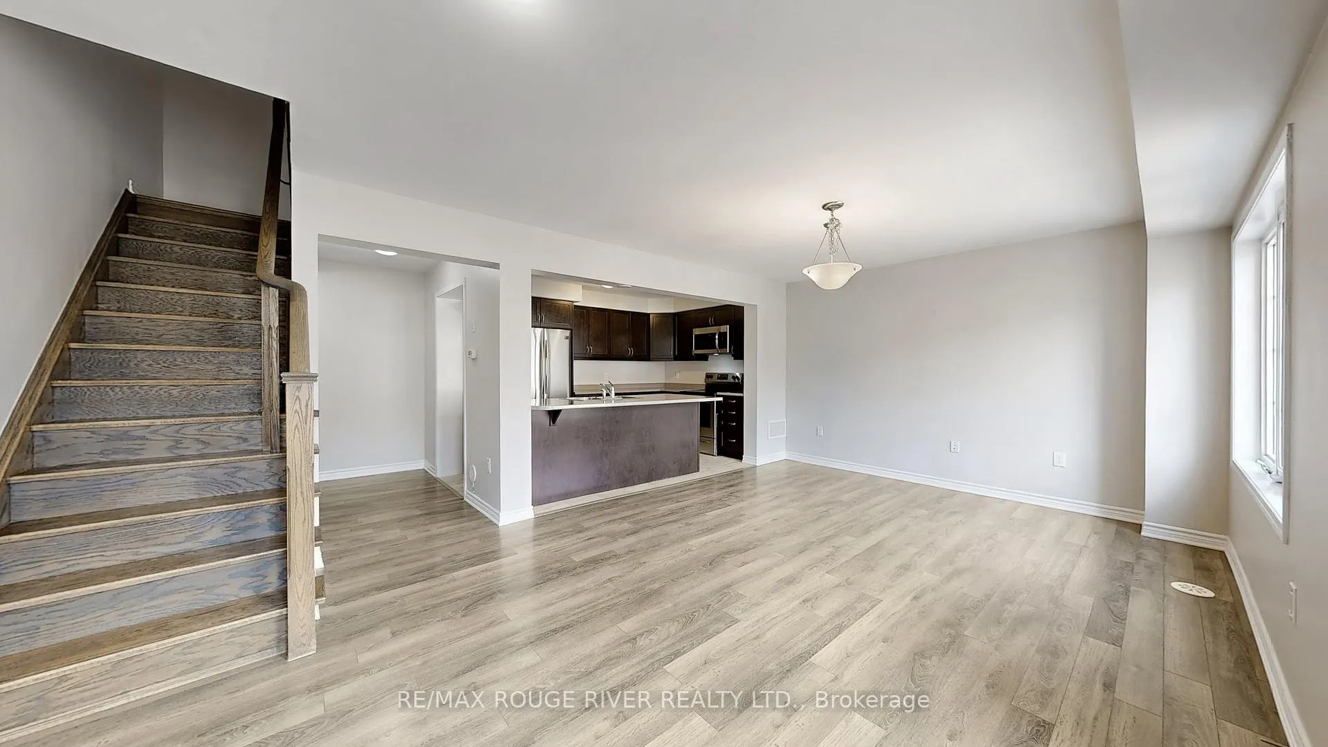 Photo 8 of 1061 Clipper Lane, Pickering, Rural Pickering — HOMEH