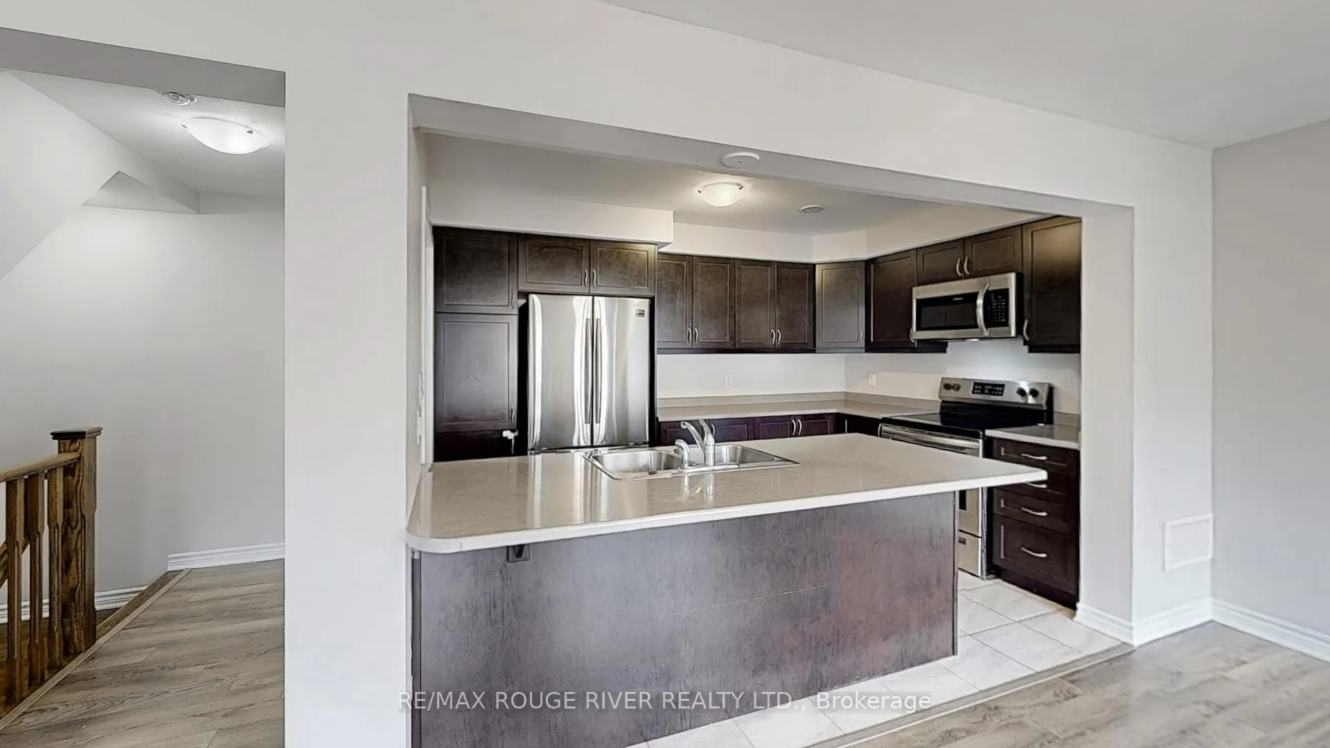 Photo 9 of 1061 Clipper Lane, Pickering, Rural Pickering — HOMEH