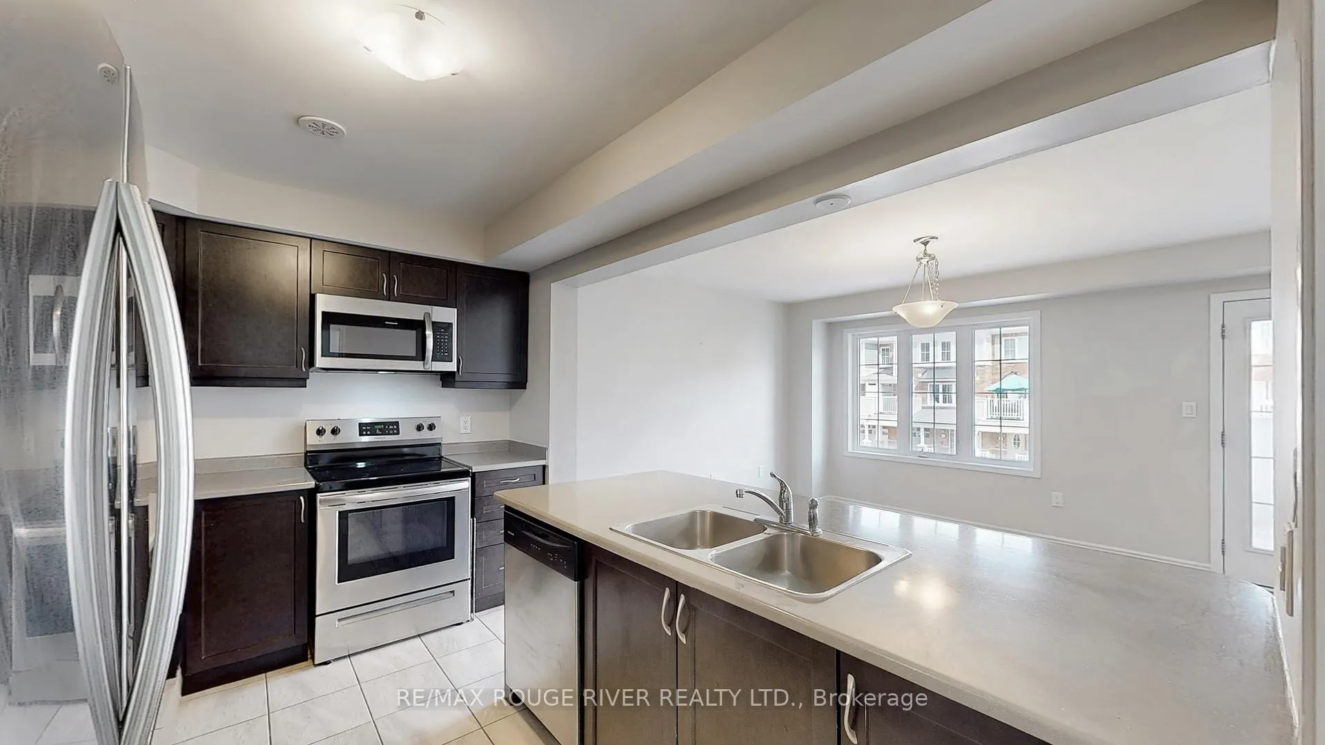 Photo 13 of 1061 Clipper Lane, Pickering, Rural Pickering — HOMEH