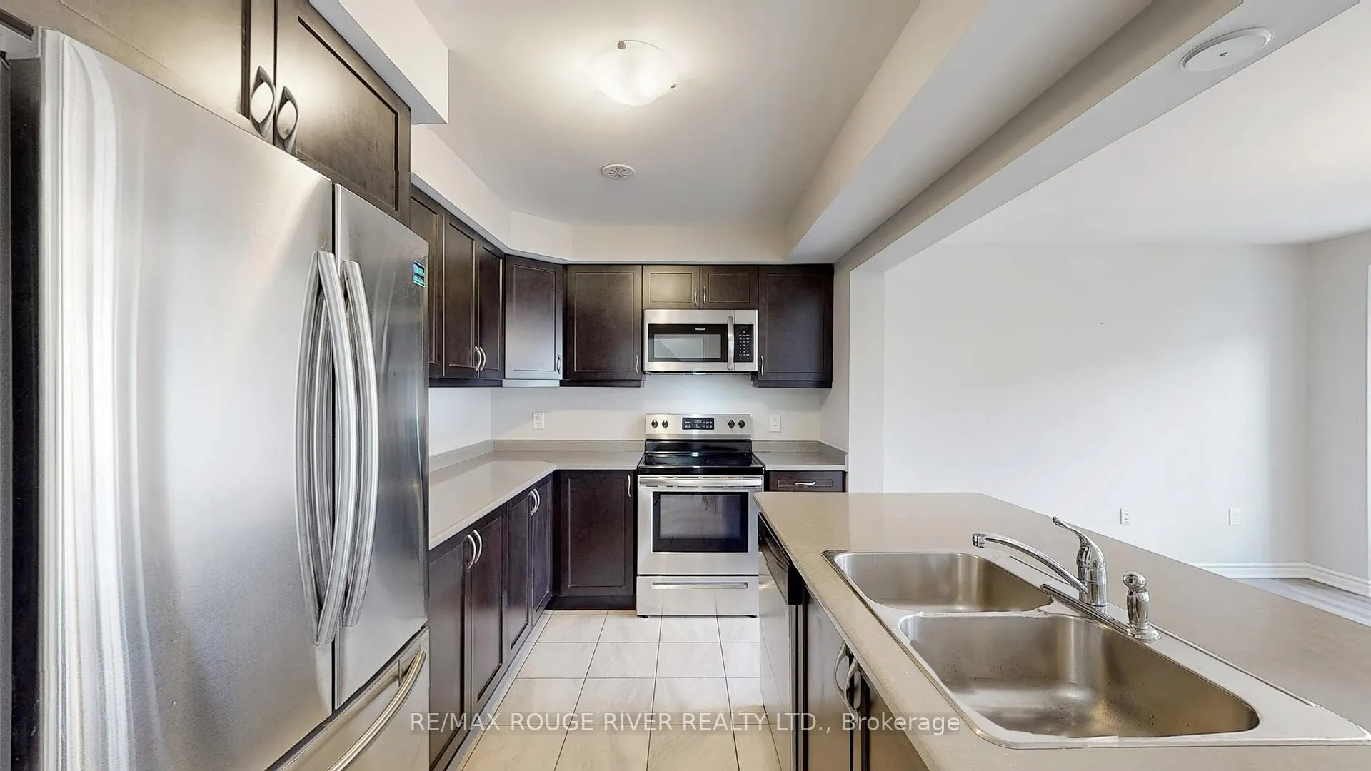Photo 14 of 1061 Clipper Lane, Pickering, Rural Pickering — HOMEH