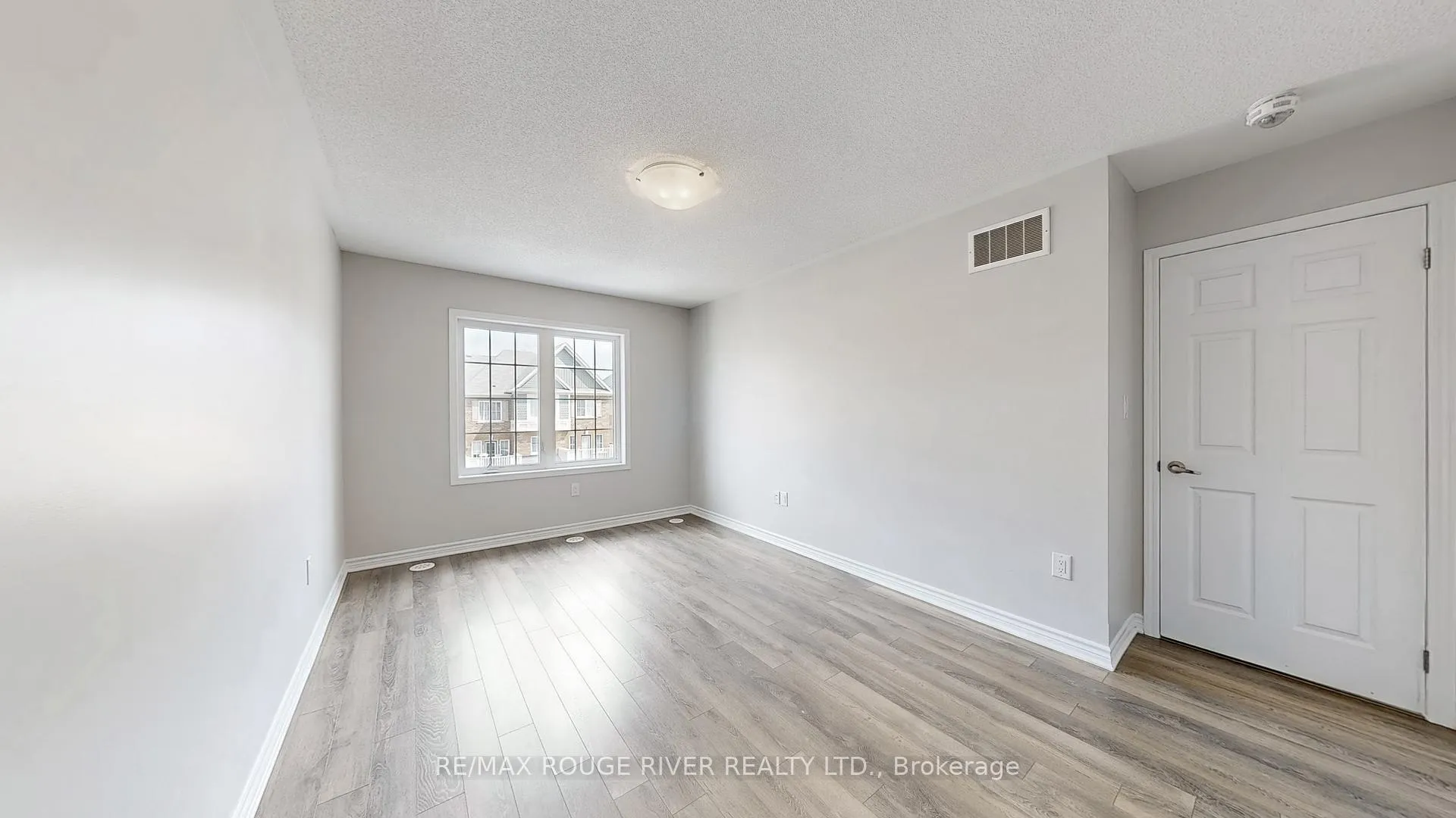 Photo 19 of 1061 Clipper Lane, Pickering, Rural Pickering — HOMEH
