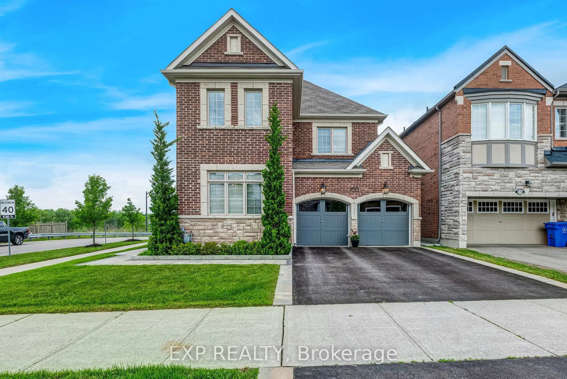Photo 1 of 166 Baber Crescent, Aurora, Rural Aurora — HOMEH