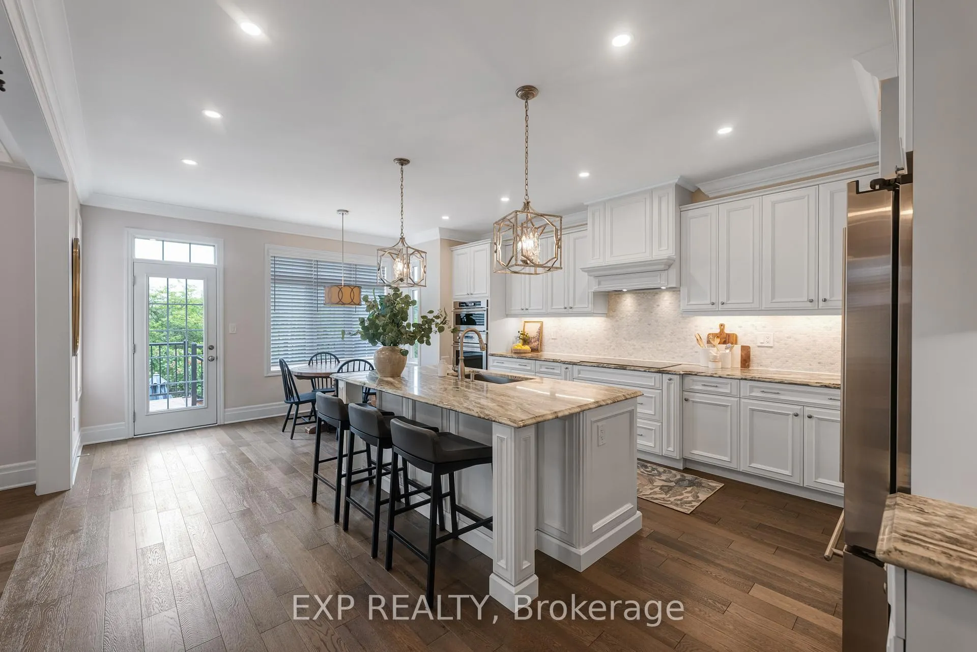 Photo 7 of 166 Baber Crescent, Aurora, Rural Aurora — HOMEH