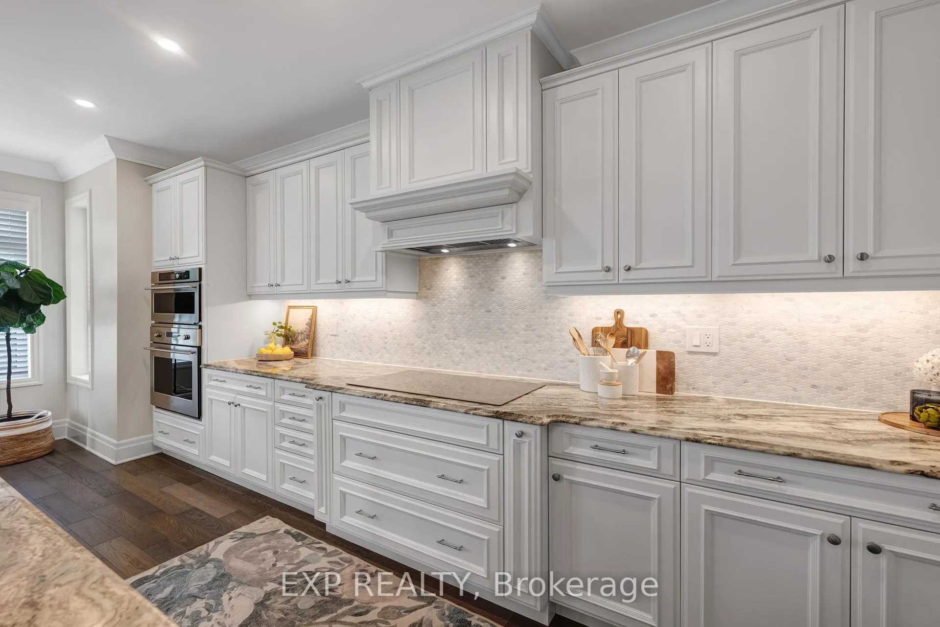 Photo 11 of 166 Baber Crescent, Aurora, Rural Aurora — HOMEH