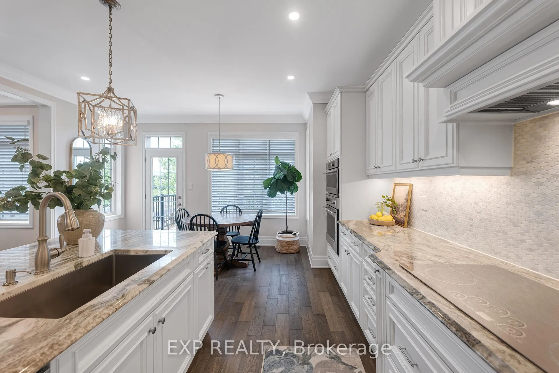 Photo 13 of 166 Baber Crescent, Aurora, Rural Aurora — HOMEH