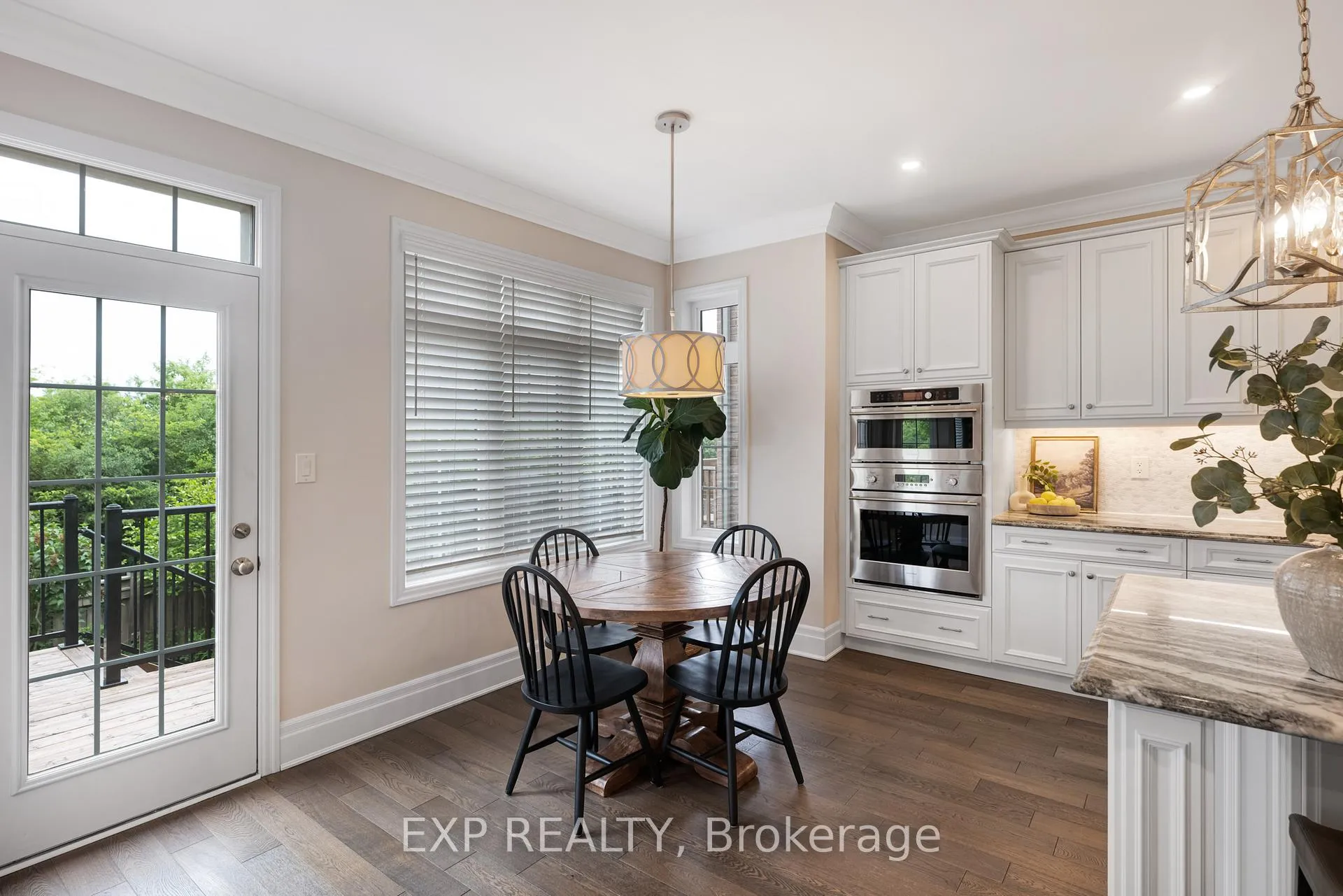Photo 14 of 166 Baber Crescent, Aurora, Rural Aurora — HOMEH