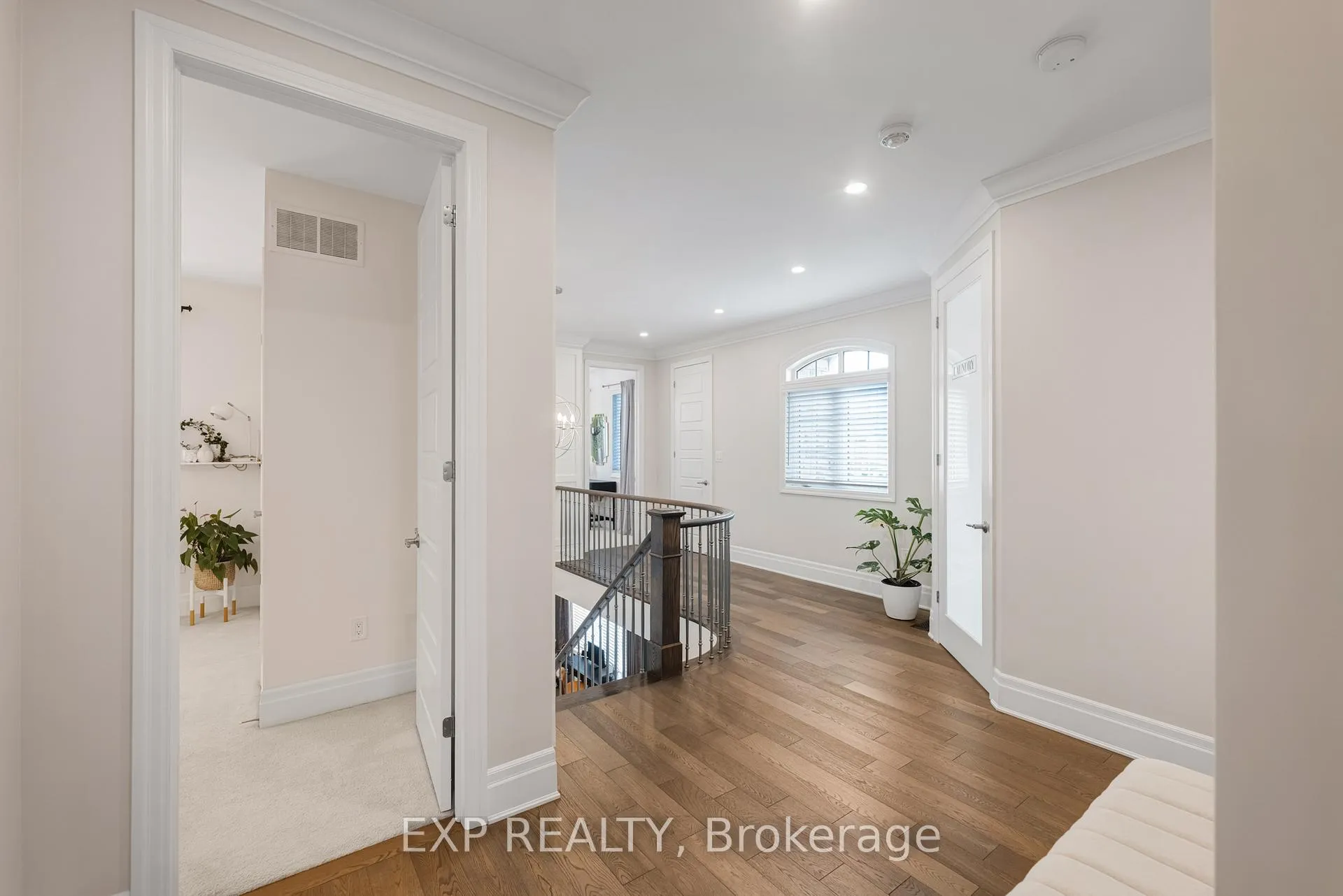 Photo 32 of 166 Baber Crescent, Aurora, Rural Aurora — HOMEH