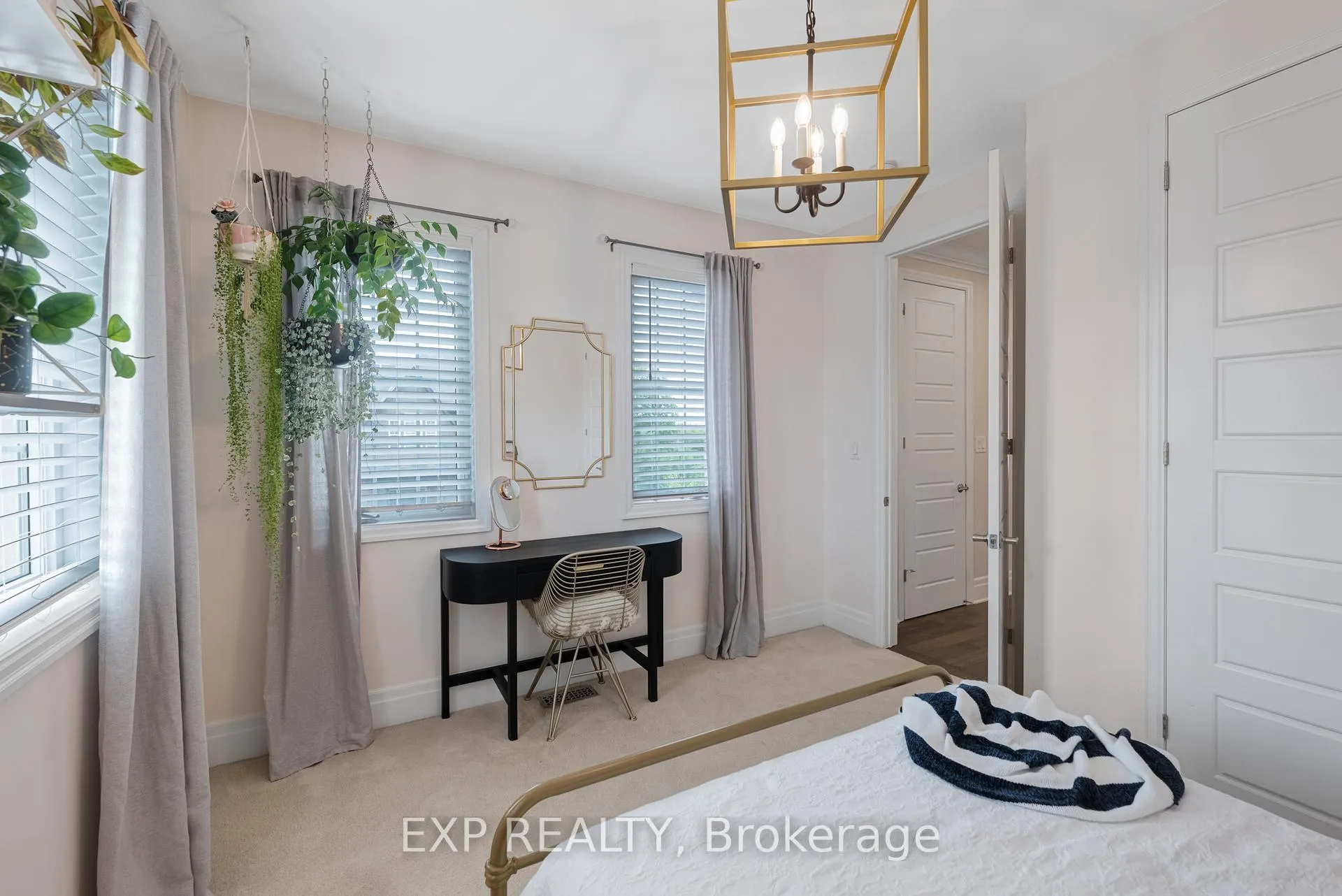 Photo 40 of 166 Baber Crescent, Aurora, Rural Aurora — HOMEH