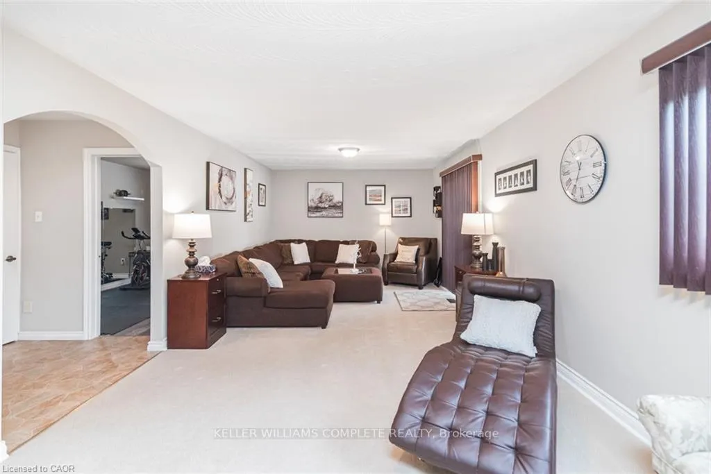 Photo 30 of 366 Berkindale Drive, Hamilton, Riverdale — HOMEH