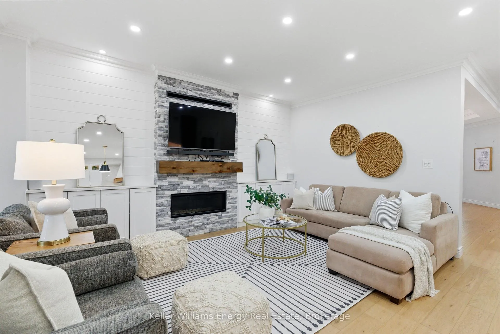 Photo 14 of 2019 Erin Gate Boulevard, Pickering, Dunbarton — HOMEH