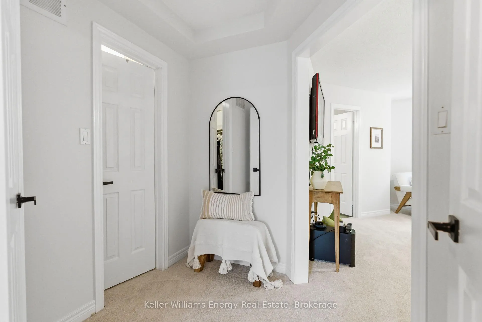Photo 24 of 2019 Erin Gate Boulevard, Pickering, Dunbarton — HOMEH
