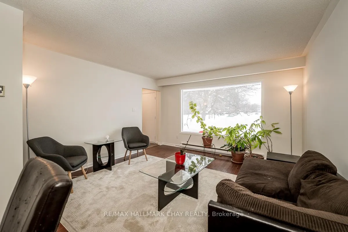 Photo 12 of 44 Belcourt Avenue, Barrie, Grove East — HOMEH