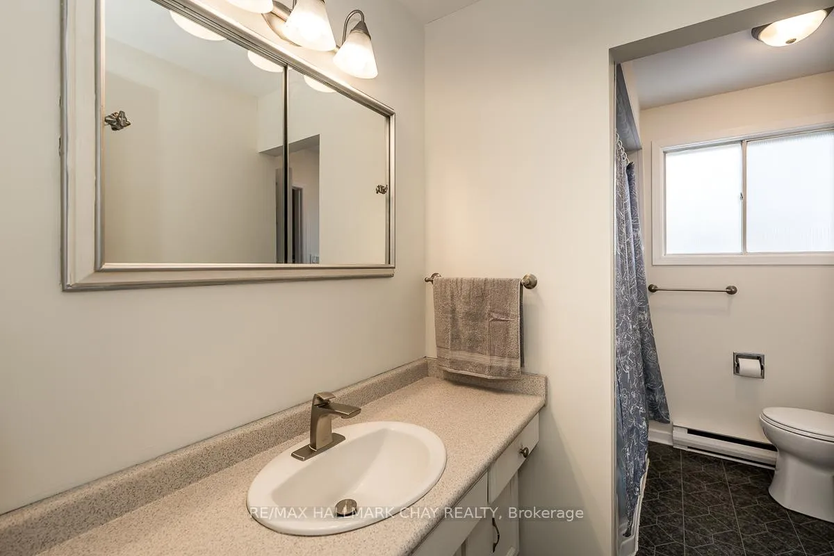Photo 16 of 44 Belcourt Avenue, Barrie, Grove East — HOMEH