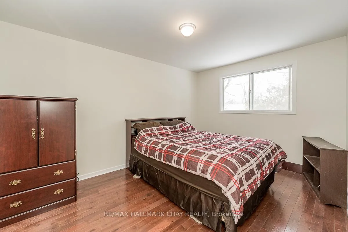 Photo 17 of 44 Belcourt Avenue, Barrie, Grove East — HOMEH
