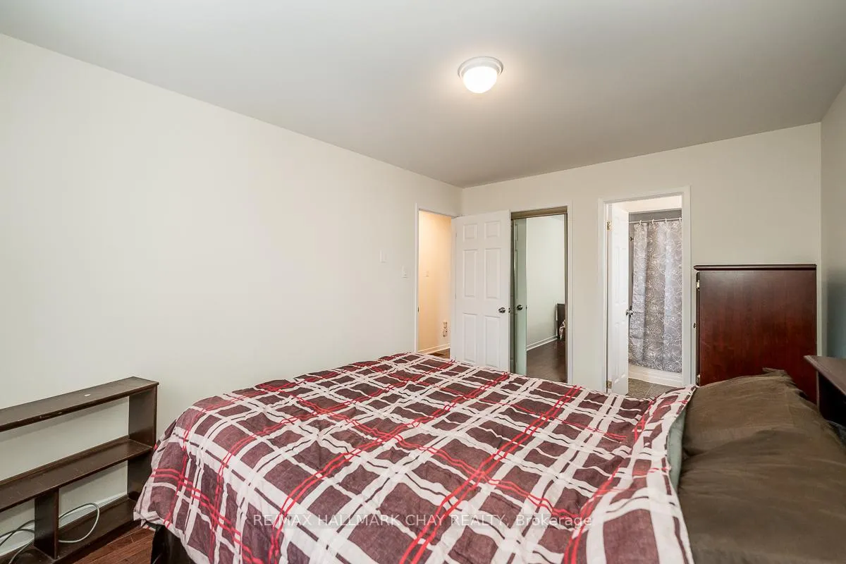 Photo 18 of 44 Belcourt Avenue, Barrie, Grove East — HOMEH