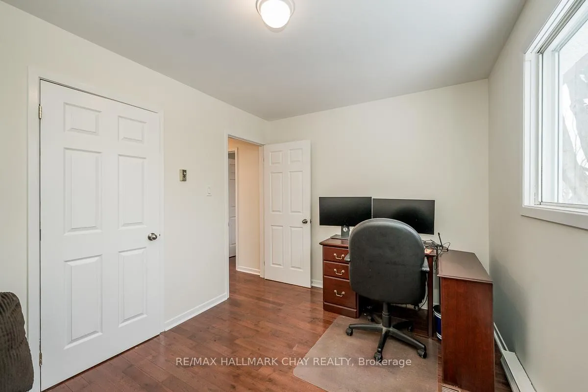 Photo 20 of 44 Belcourt Avenue, Barrie, Grove East — HOMEH