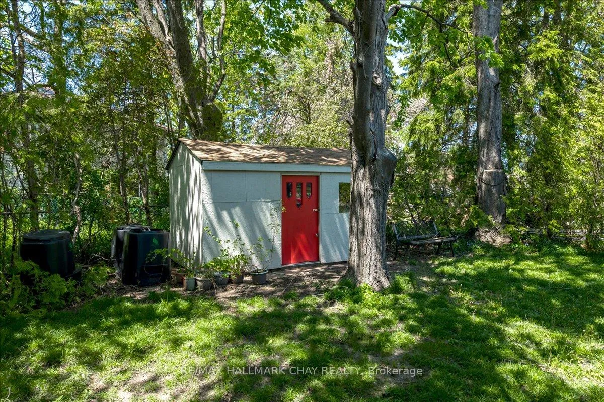 Photo 31 of 44 Belcourt Avenue, Barrie, Grove East — HOMEH