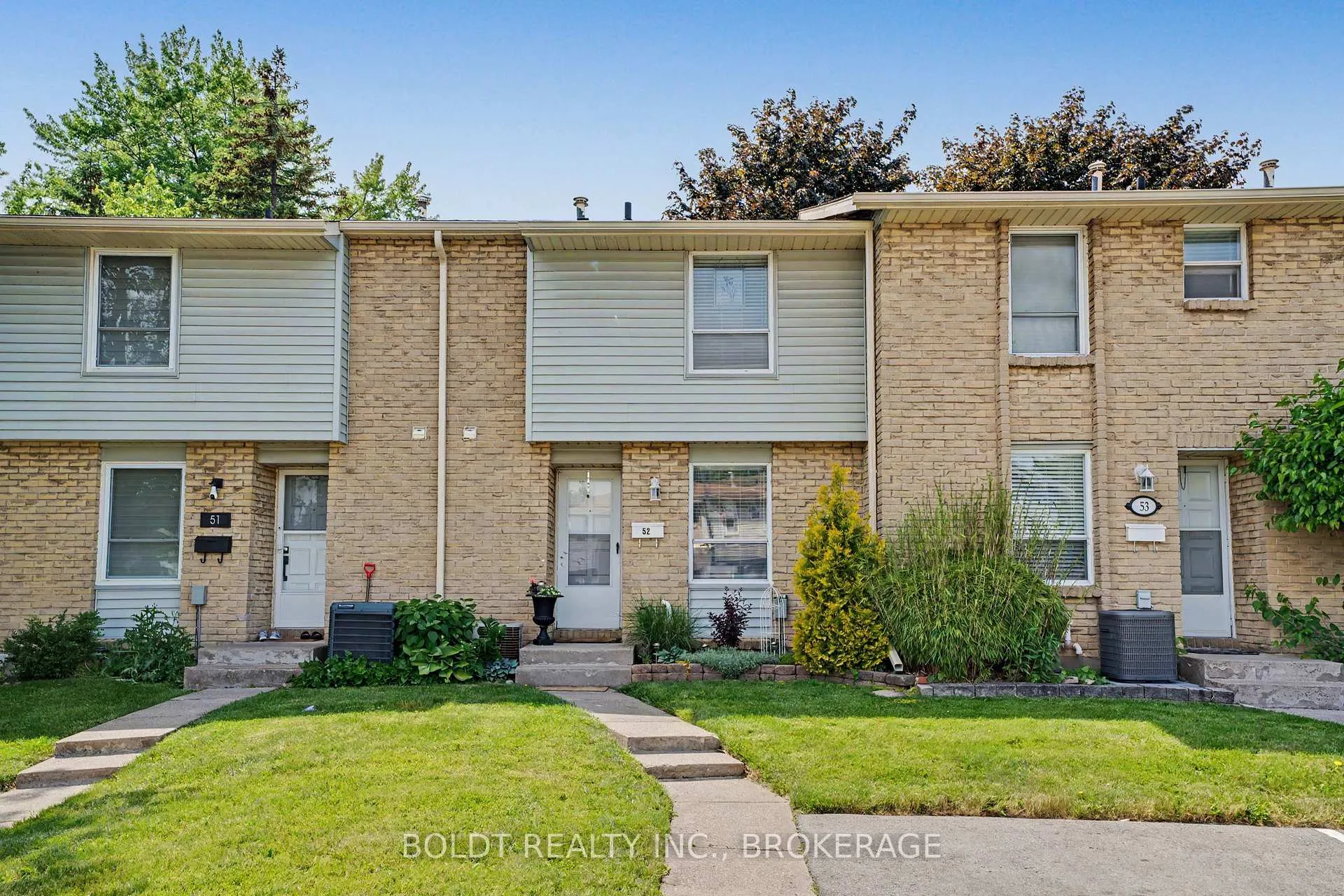 Front of Unit 52, 242 Lakeport Road
