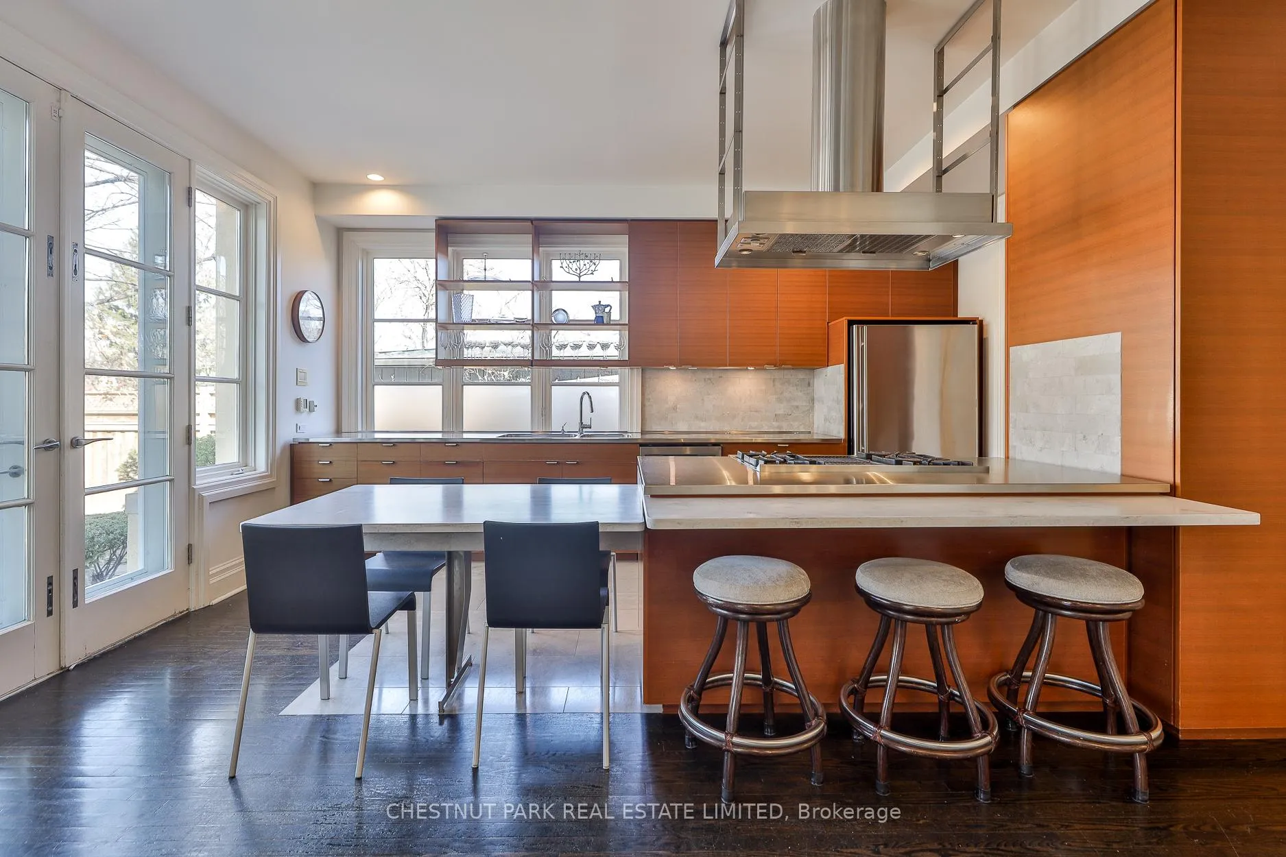 Photo 8 of 1 Glen Edyth Place, Toronto, Casa Loma — HOMEH