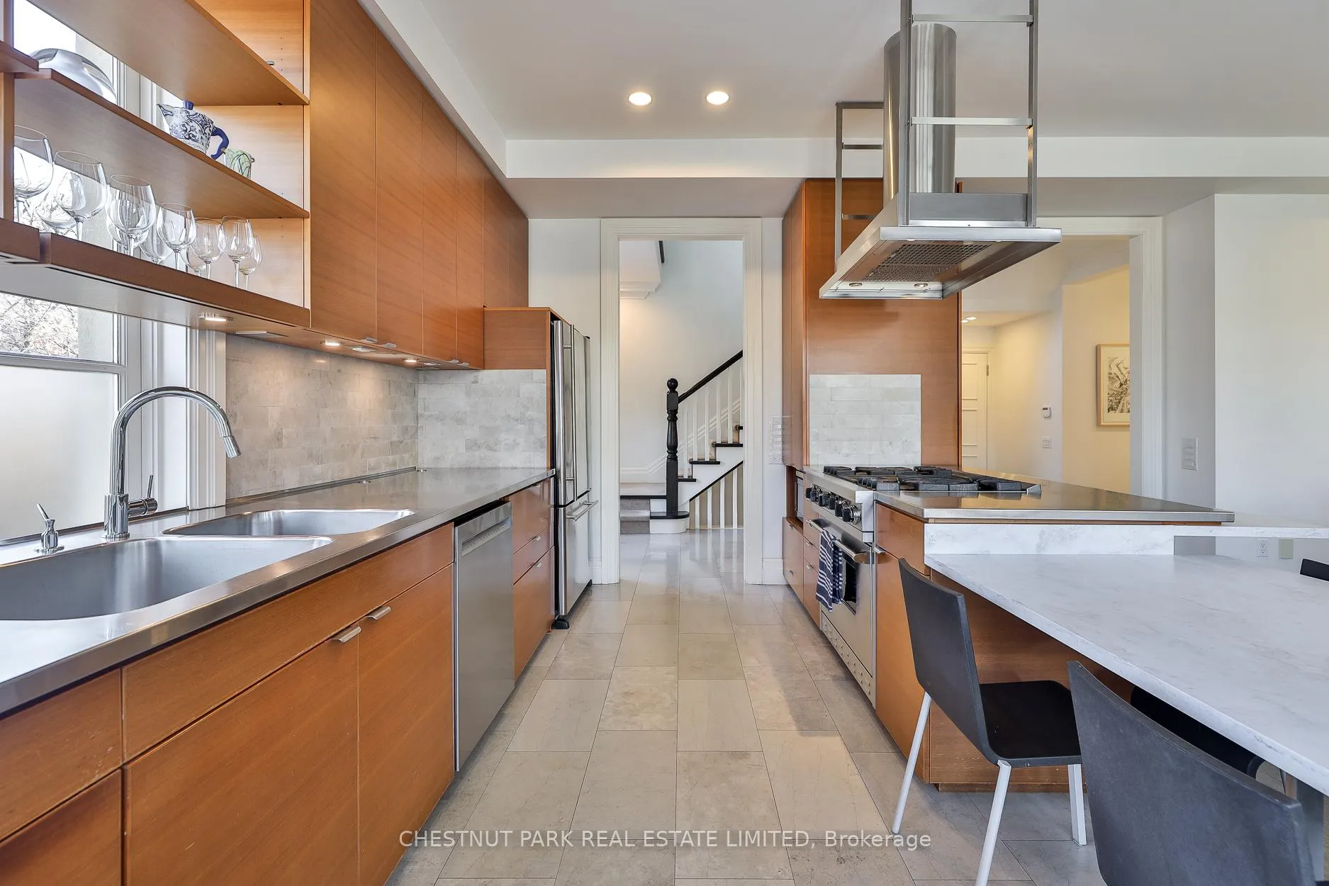 Photo 9 of 1 Glen Edyth Place, Toronto, Casa Loma — HOMEH