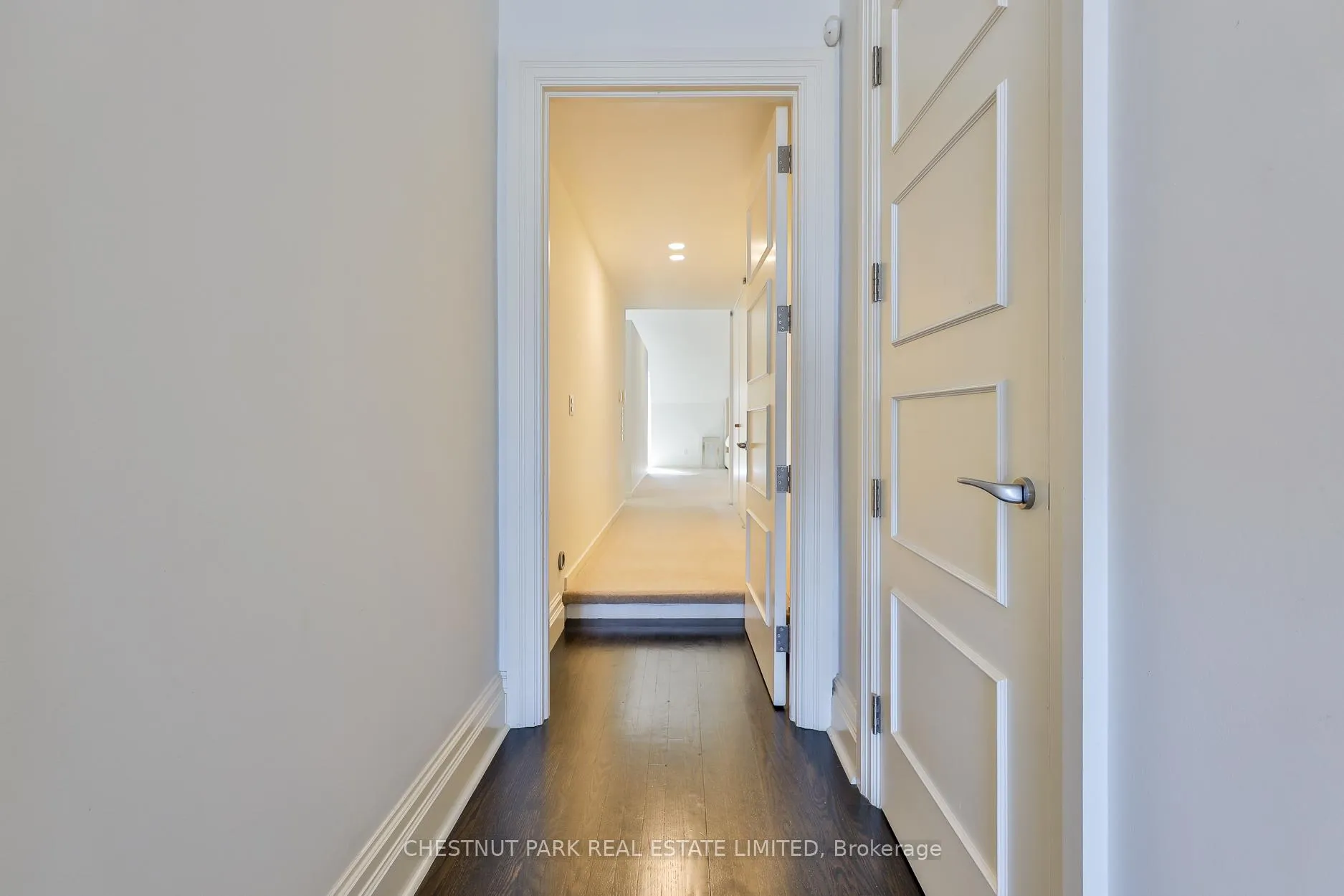 Photo 18 of 1 Glen Edyth Place, Toronto, Casa Loma — HOMEH