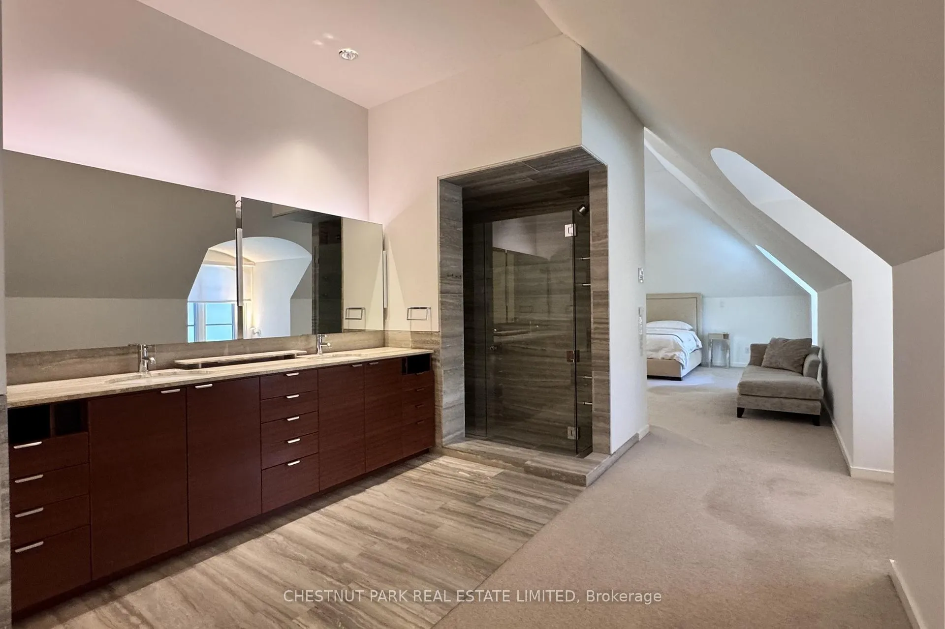 Photo 20 of 1 Glen Edyth Place, Toronto, Casa Loma — HOMEH
