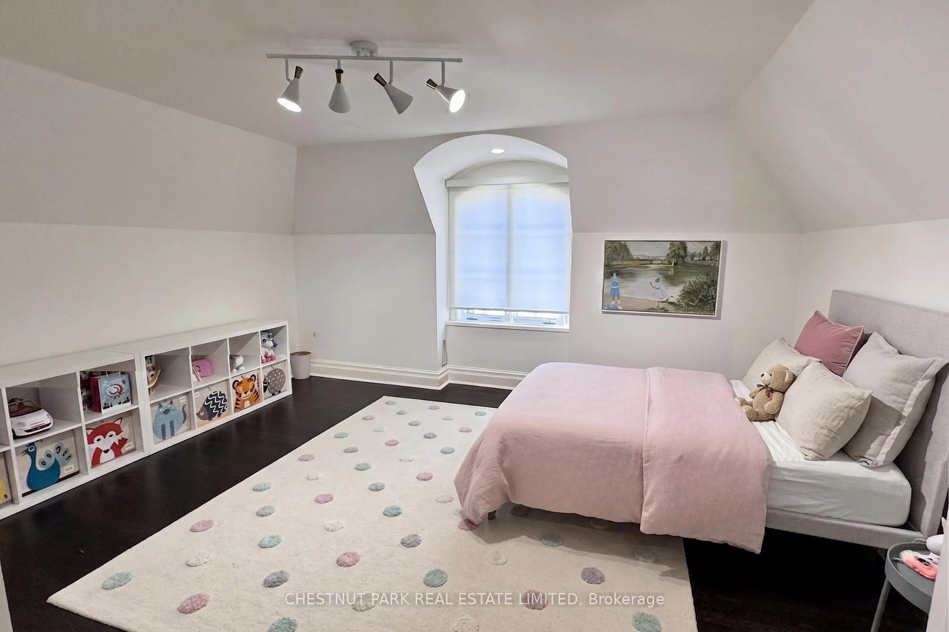 Photo 23 of 1 Glen Edyth Place, Toronto, Casa Loma — HOMEH