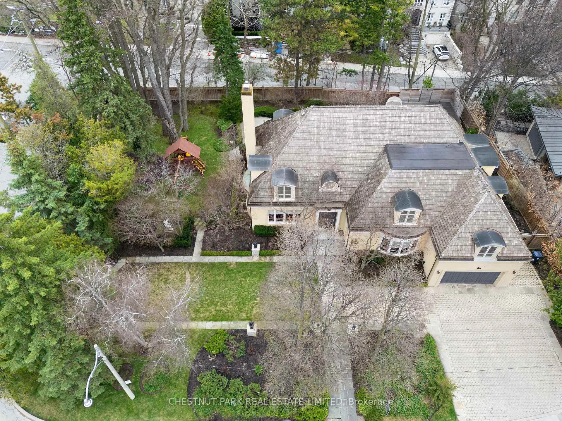 Photo 35 of 1 Glen Edyth Place, Toronto, Casa Loma — HOMEH