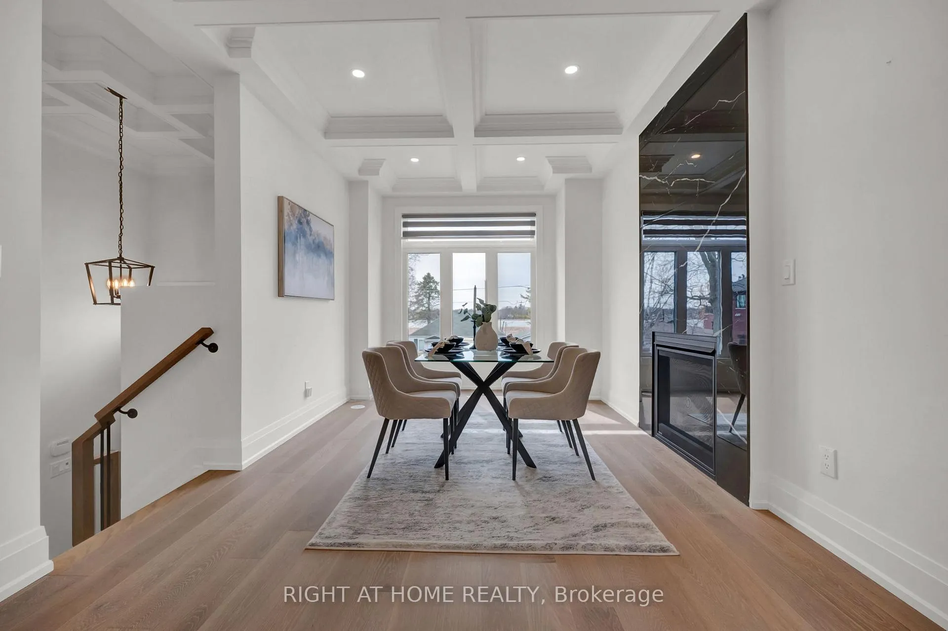 Photo 5 of 819 Fairview Avenue, Pickering, Bay Ridges — HOMEH
