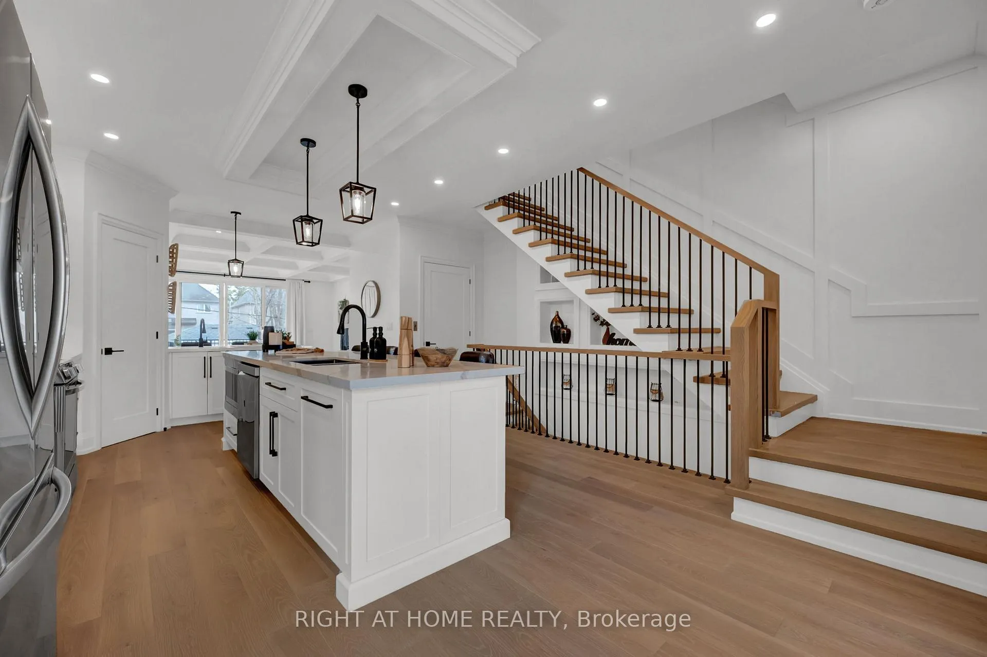 Photo 8 of 819 Fairview Avenue, Pickering, Bay Ridges — HOMEH