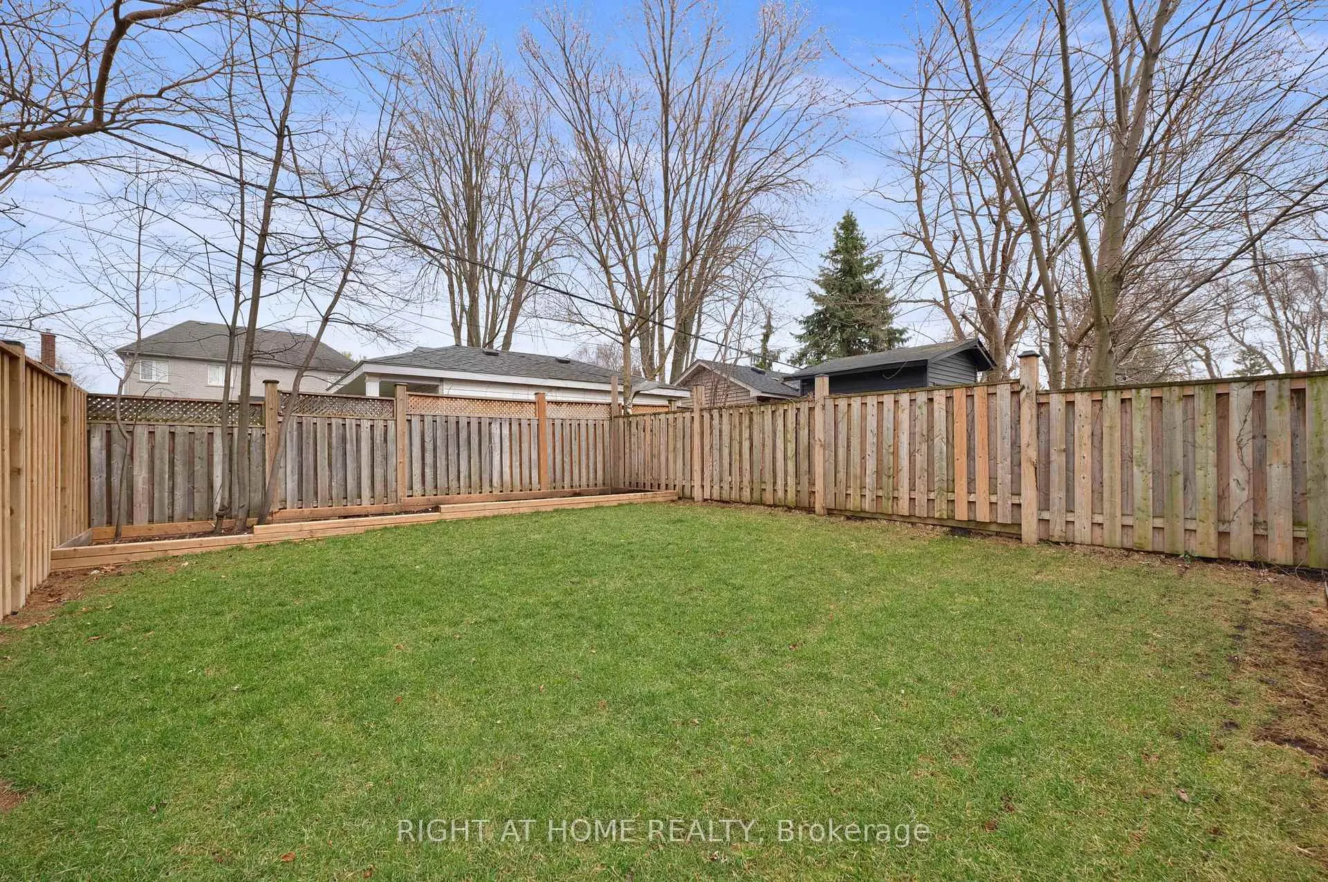 Photo 47 of 819 Fairview Avenue, Pickering, Bay Ridges — HOMEH