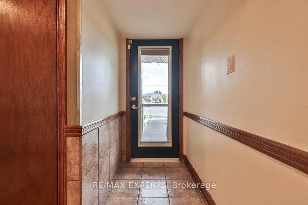Photo 24 of 50 Pine York Avenue, Vaughan, East Woodbridge — HOMEH