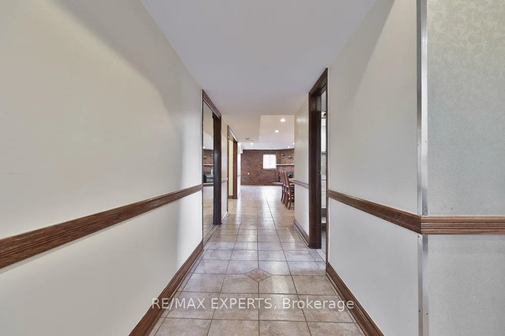Photo 26 of 50 Pine York Avenue, Vaughan, East Woodbridge — HOMEH
