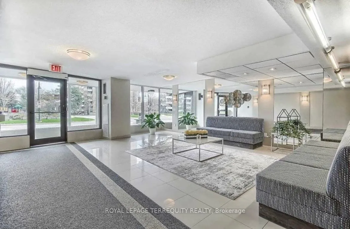 Front of Unit 806, 45 Huntingdale Boulevard